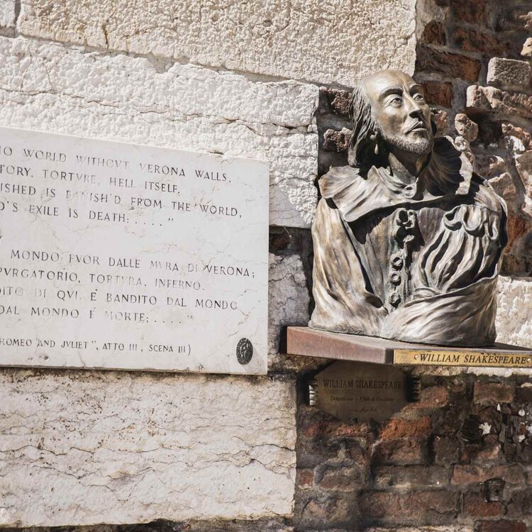 Busto Shakespeare F Modica Archivio Comune Di Verona