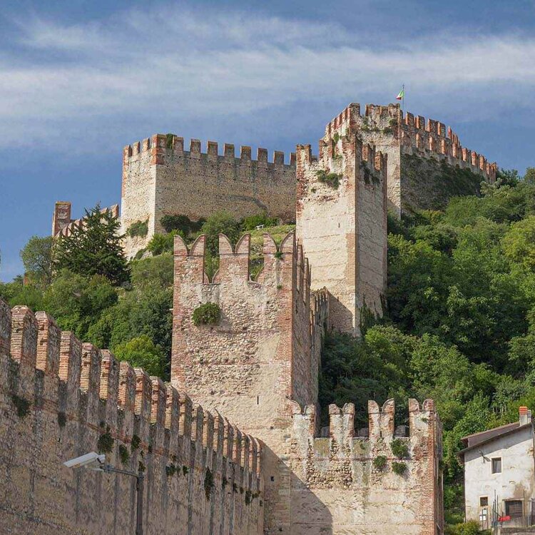 Mura Di Soave